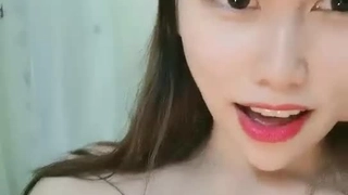 日韩欧美不卡一区二区高清-vavababy 面 試 畢 業 生 被 颻 渴 的 OL約 到 旅 館 脫 下 褲 子 吃 各 種 姿 勢 狂 抽 猛 送 全 部 射 嘴 巴 吞 淨